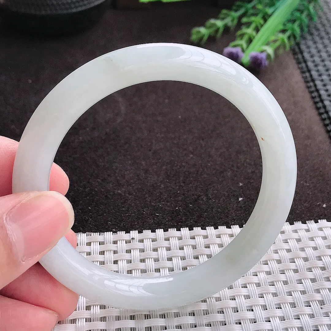 实拍A货翡翠57/9老坑秀气冰润圆条手镯翡翠玉镯子平安镯