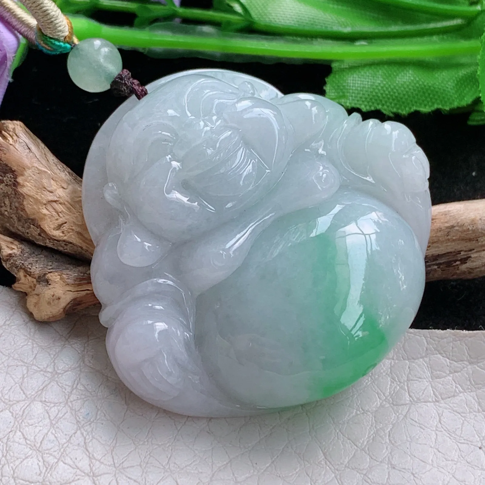 zen实拍39*41.5*13缅甸翡翠精雕白底青佛公 弥勒佛玉项坠 玉挂件