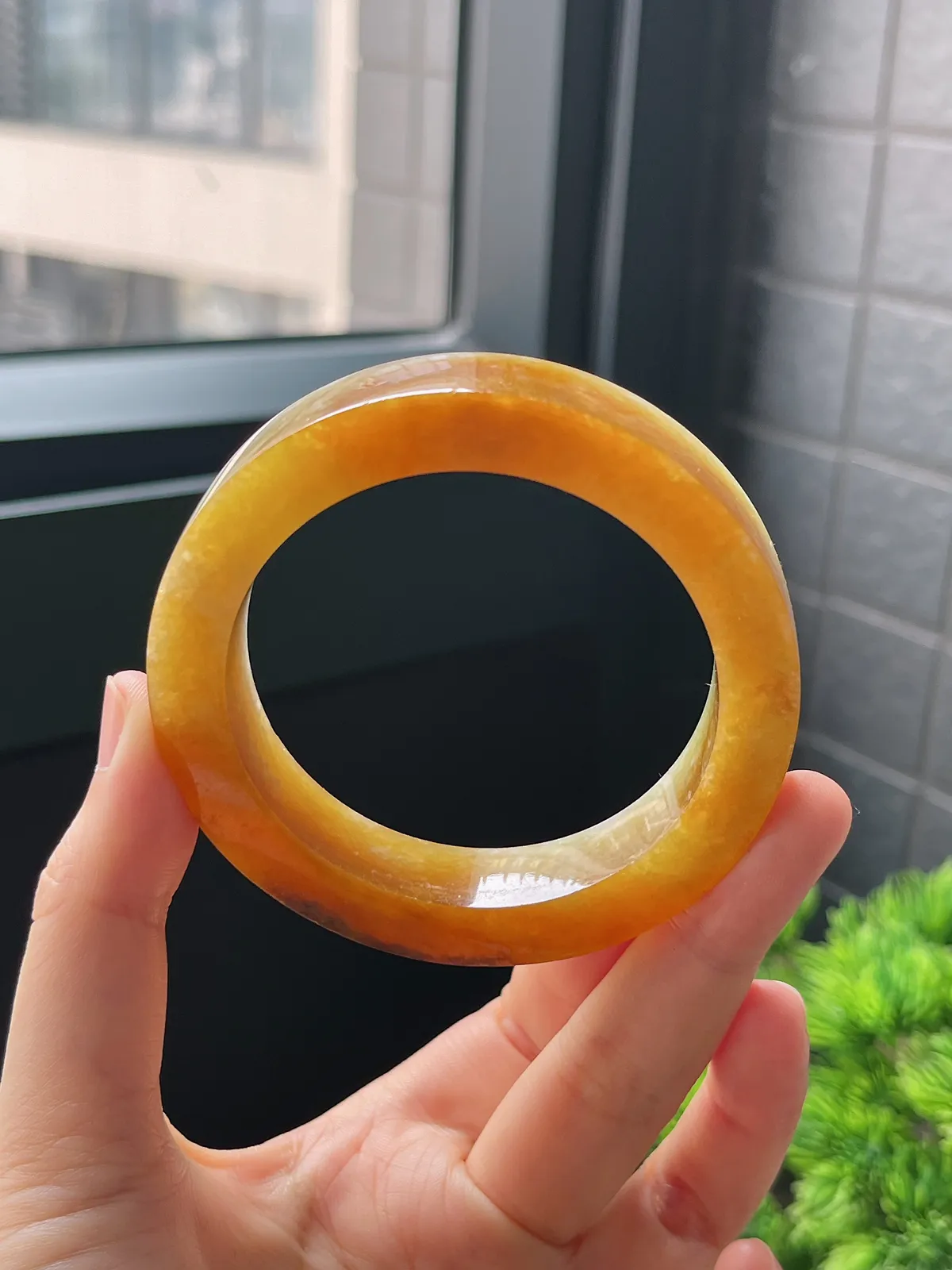 翡翠毛坯，⭕️正圈最大做56.6，最小做54.5