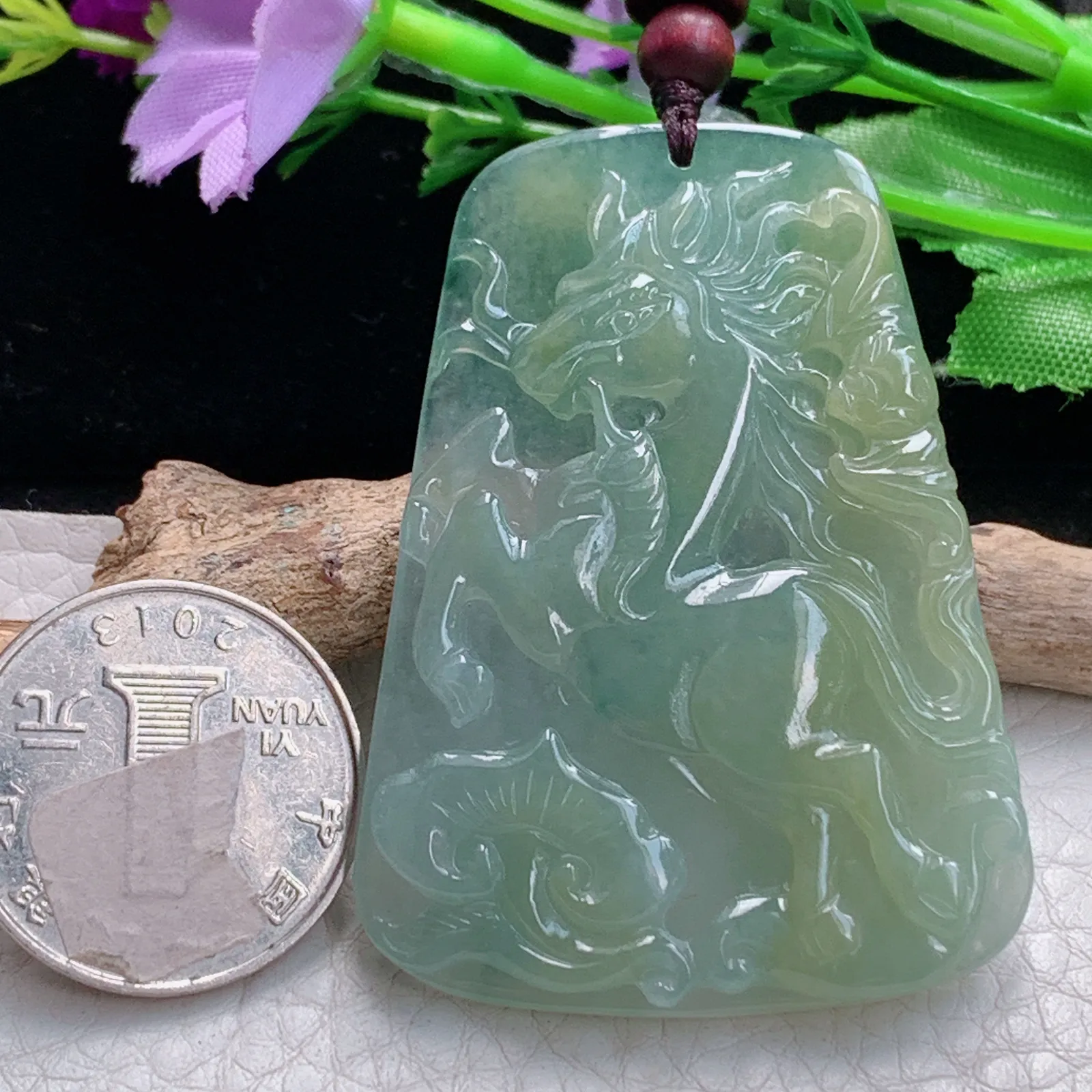 zen实拍57*41*6缅甸翡翠精美冰黄生肖马 飞马玉项坠 玉挂件