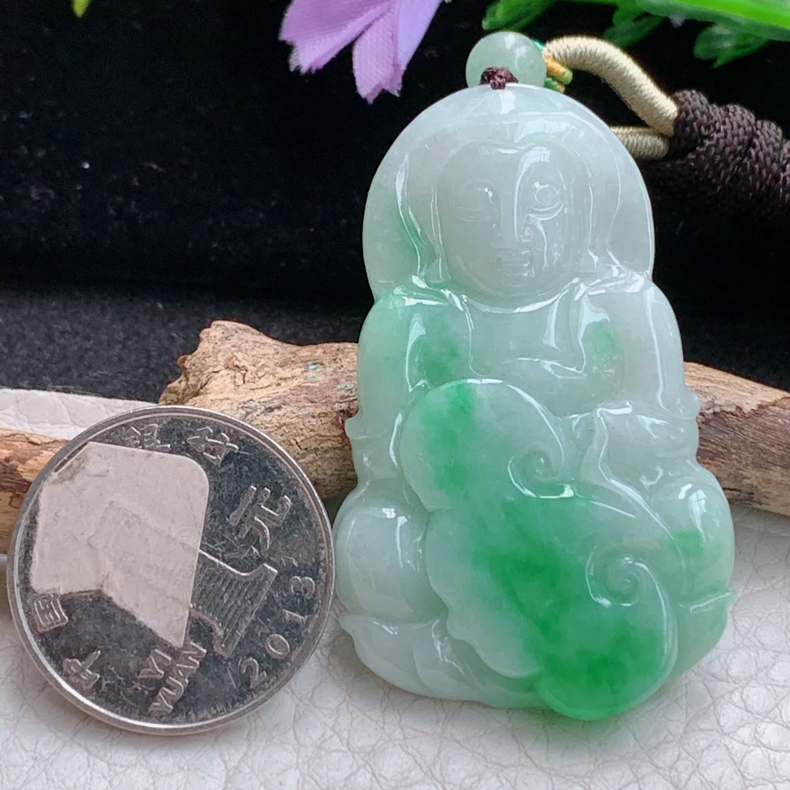 zen实拍50*31*5.8缅甸翡翠精美飘绿正庄观音 玉观音玉项坠 玉挂件