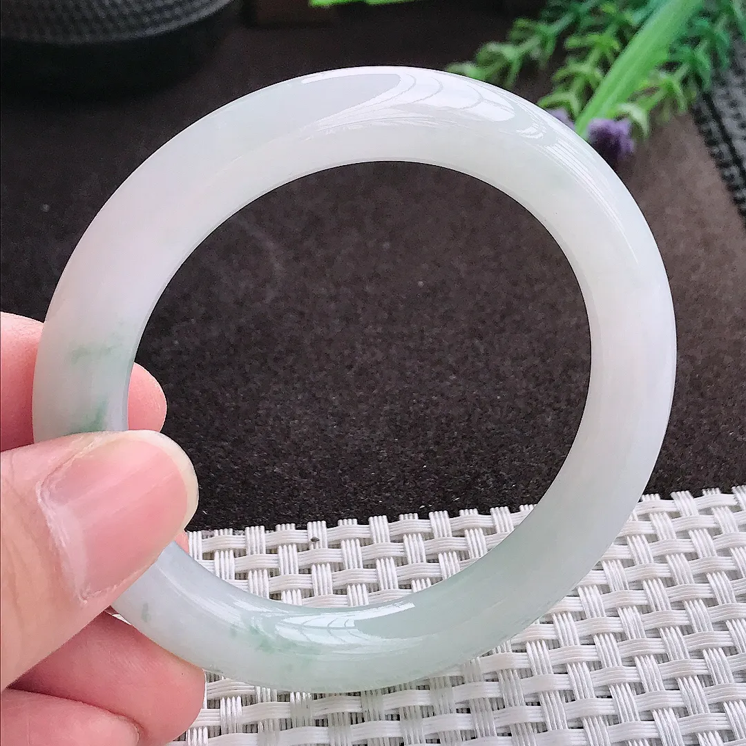 实拍A货翡翠53.6/9.5/9.7老坑冰润水灵飘花圆条手镯翡翠玉镯子平安镯