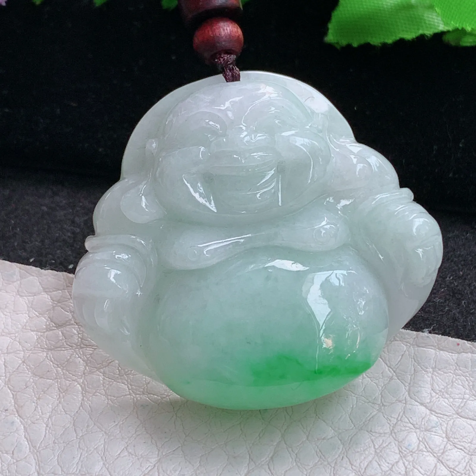 zen实拍43.8*47.5*13缅甸翡翠精雕飘绿佛公 弥勒佛玉项坠 毛衣坠