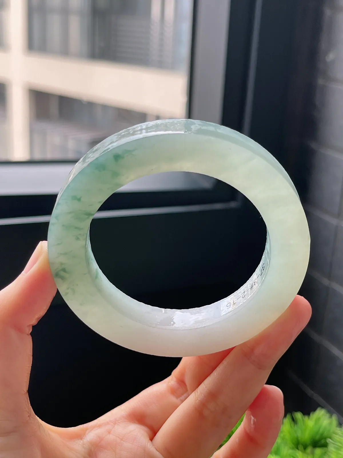 翡翠冰糯种飘花毛坯，⭕️正圈最大做60，圆条最大做56；最小做53.6