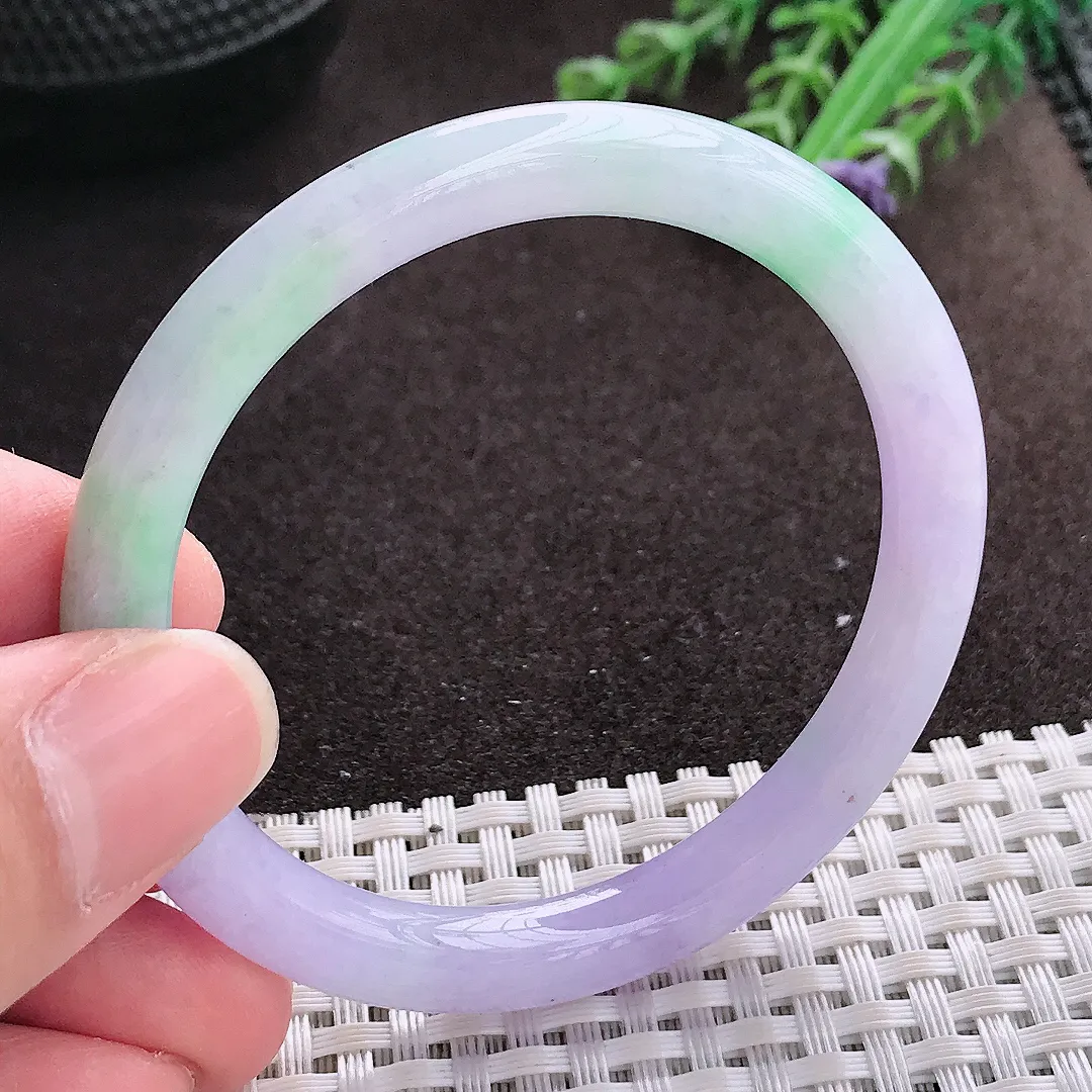 实拍A货翡翠51.5/6.5/7老坑精美春带彩圆条手镯翡翠细条玉镯子平安镯