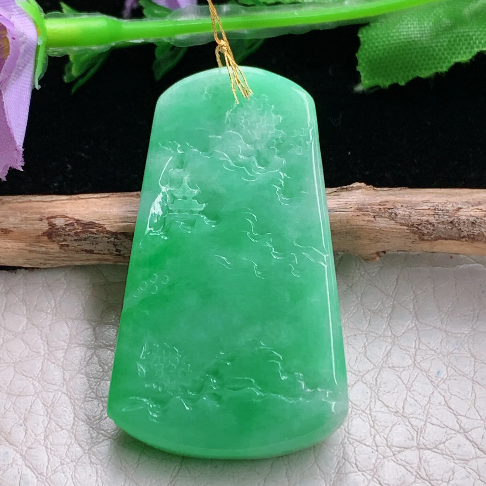 ws实拍45.5*26*6.3缅甸翡翠精雕阳绿山水 大好河山玉吊坠 玉挂件