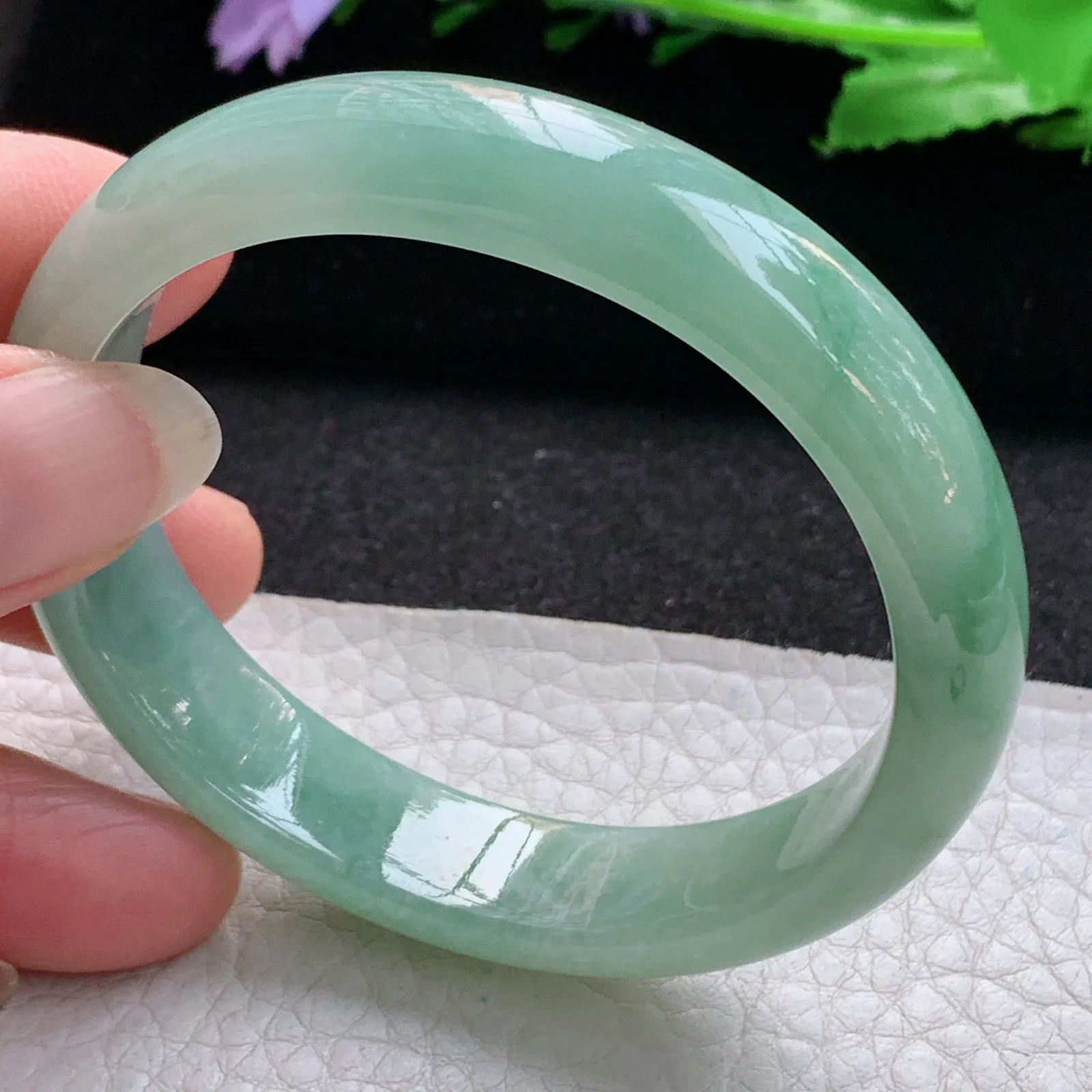 ss实拍55*51.5*12.8*7.3贵妃镯 缅甸翡翠a货玉手镯冰油飘花椭形宽边玉手环