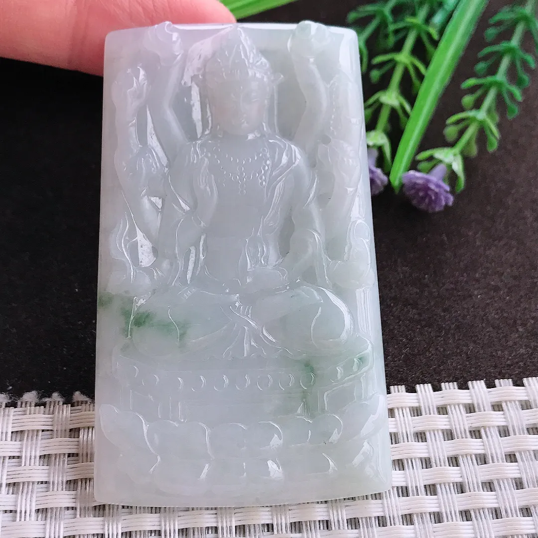 实拍A货翡翠70.5/44/5.8老坑冰润飘花千手观音吊坠翡翠玉牌挂件