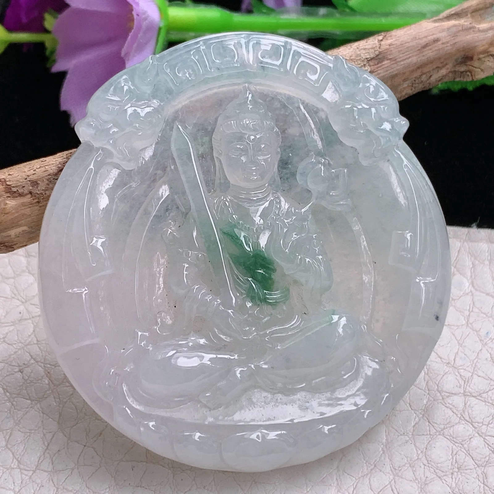 ws实拍53.5*51.5*6.5缅甸翡翠精雕清新飘花虚空藏菩萨 生肖守护神玉吊坠 玉挂件