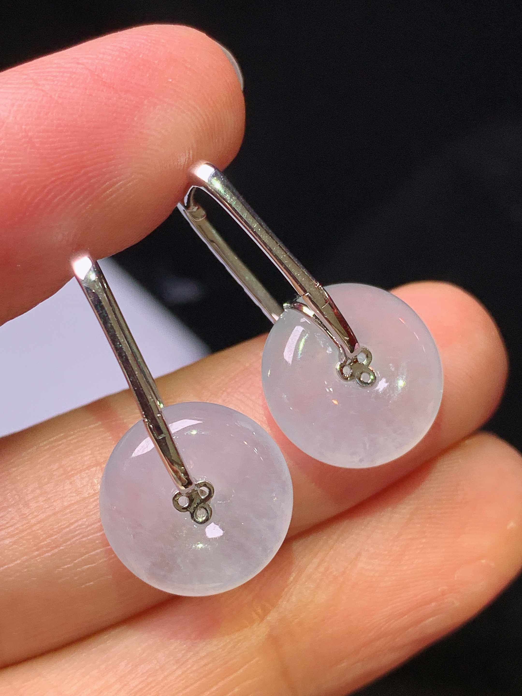 18k金钻镶嵌冰种平安扣耳坠 玉质细腻 色泽清新艳丽 整体尺寸24*12.6*5.2