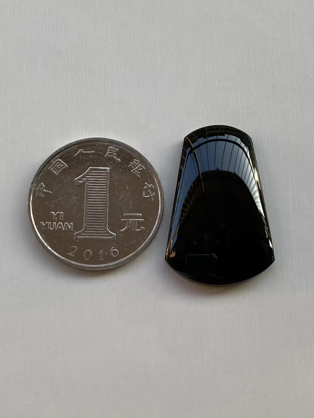 墨翠【平安无事牌】细腻干净、黑度好，性价比高，雕工精湛，打灯透绿.