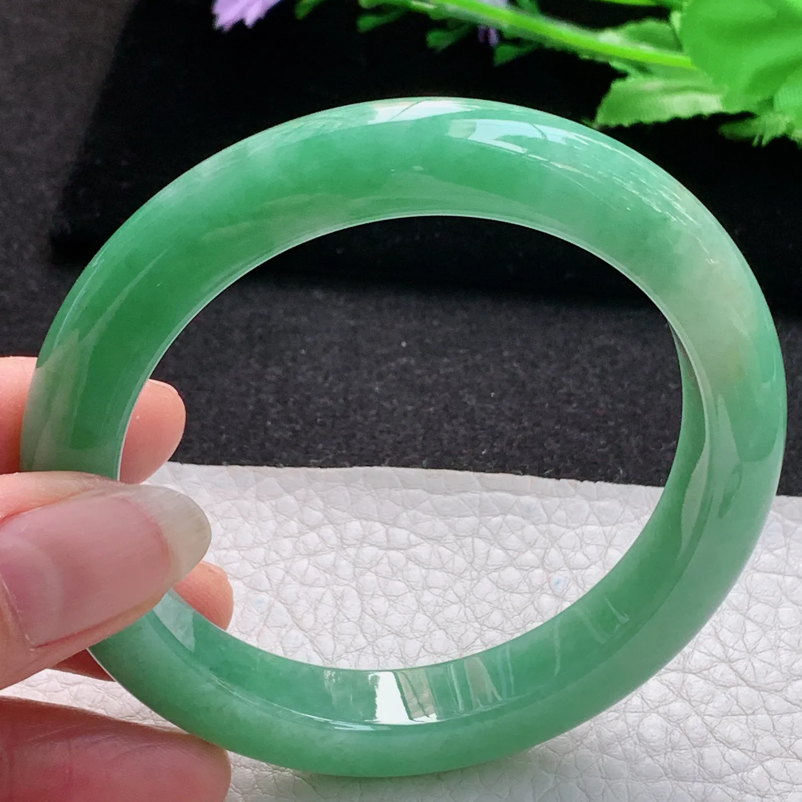 nr大圈口59.5*11*9.5平安镯 缅甸翡翠a货玉手镯胶感满绿宽边玉手环