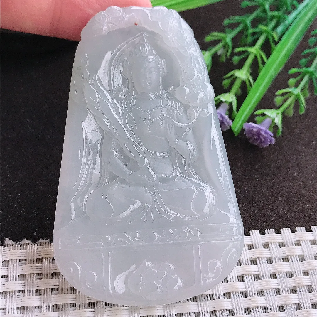 实拍A货翡翠73/45.9/5.6老坑冰润起胶白净虚空藏菩萨吊坠翡翠玉牌挂件