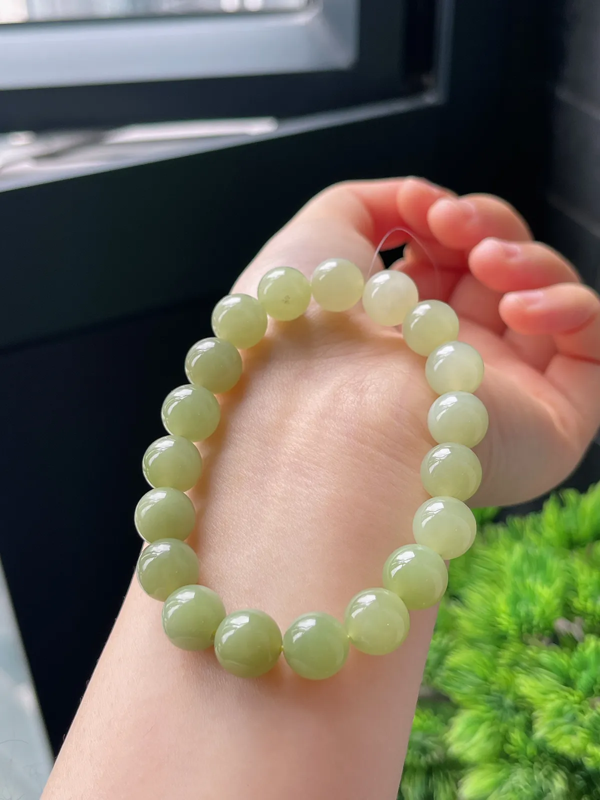 和田玉黄口渐变手串10mm