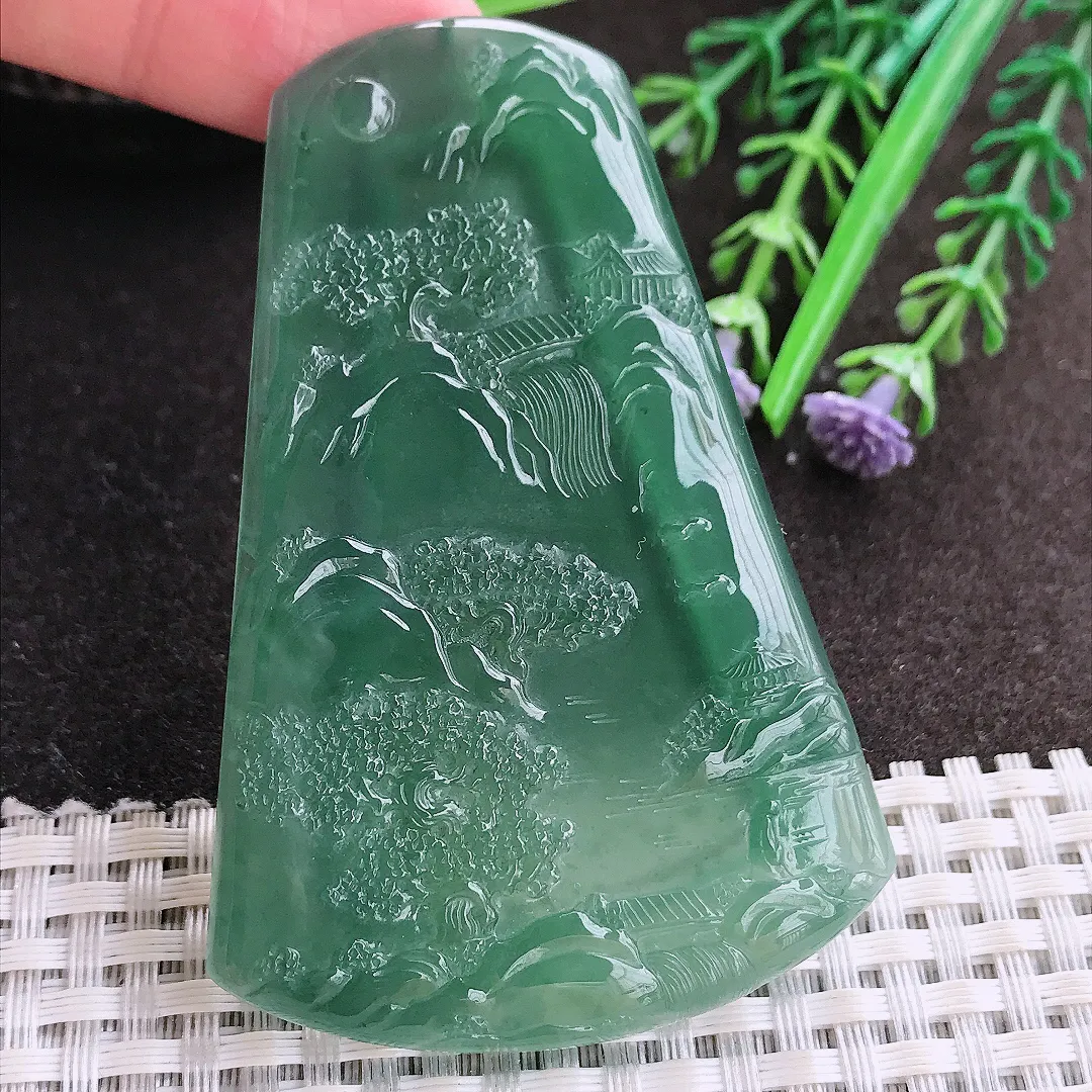 实拍A货翡翠72.7/48.7/4.6老坑冰透起胶满色蓝韵山水牌吊坠翡翠玉牌挂件