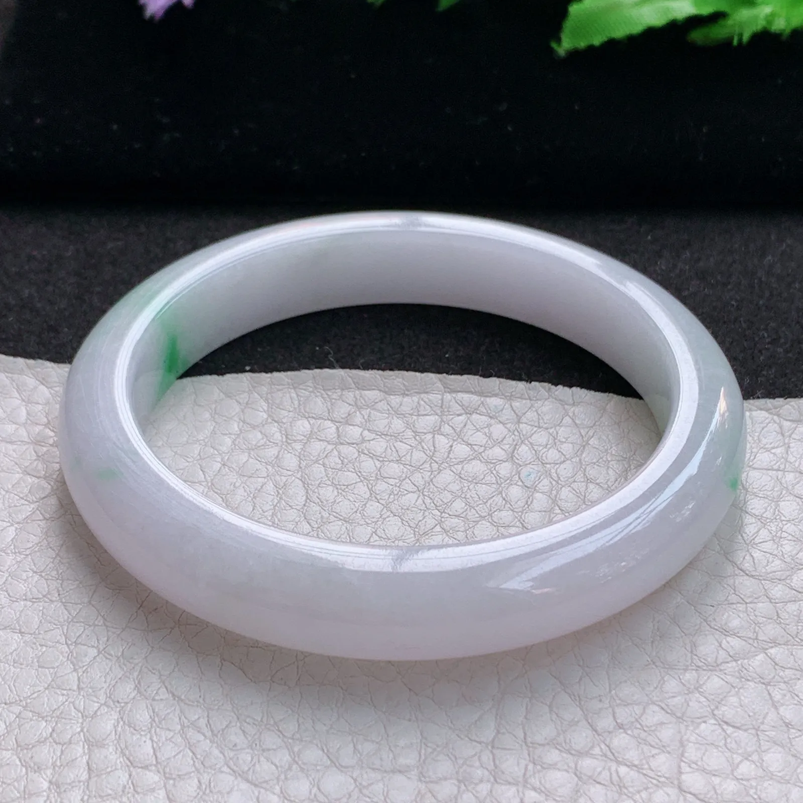 ss实拍56*10.7*8.2平安镯 缅甸翡翠a货玉手镯飘绿清爽宽边玉手环