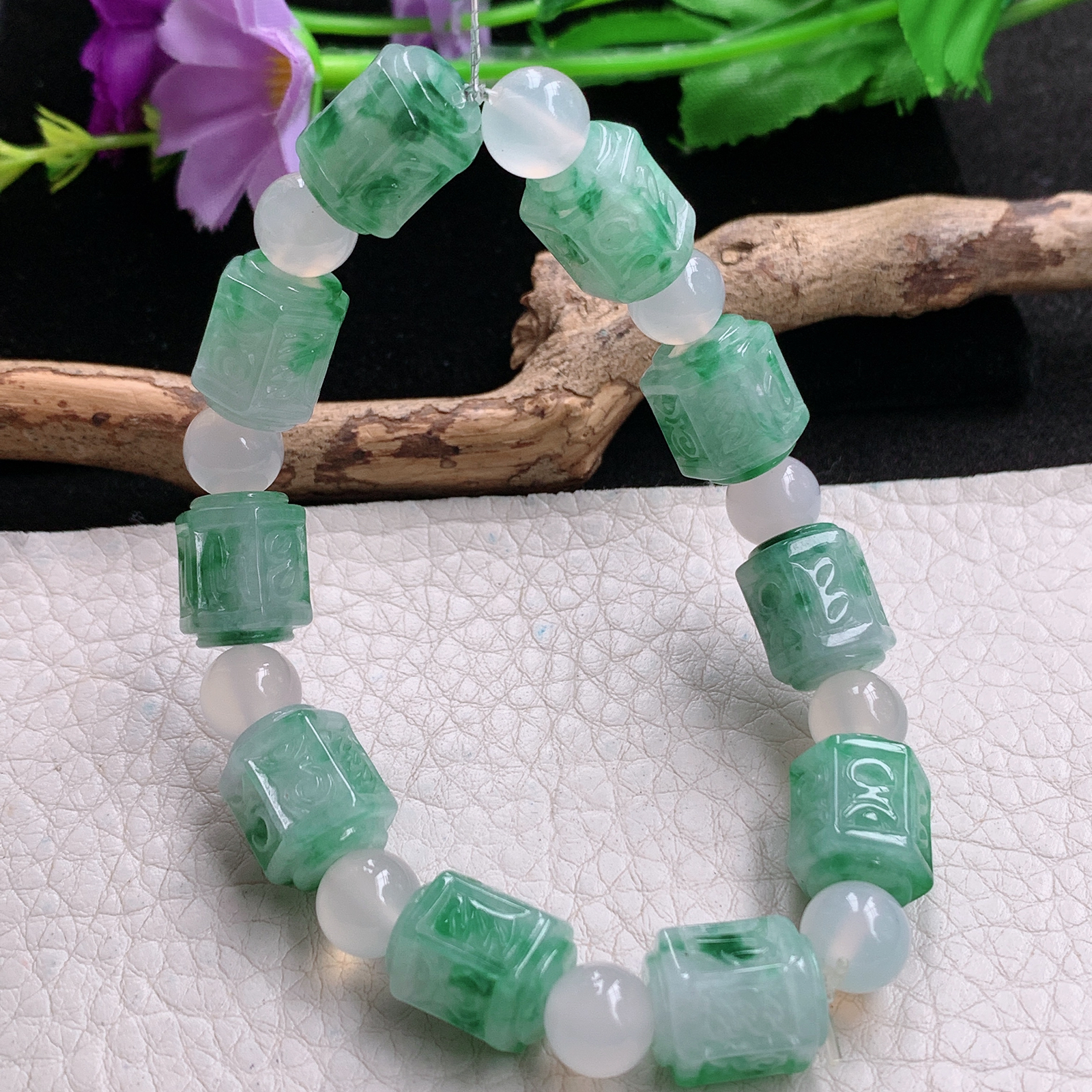 qxm实拍12.5*10.3缅甸翡翠精雕冰飘花清爽六字真言 六六顺玉手链 玉手串