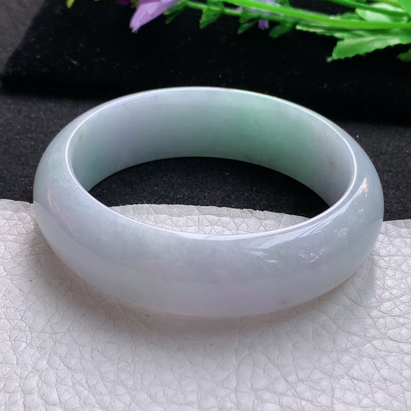 ee实拍58*18*8.2轮胎镯 缅甸翡翠a货玉手镯胶感飘绿宽边玉手环