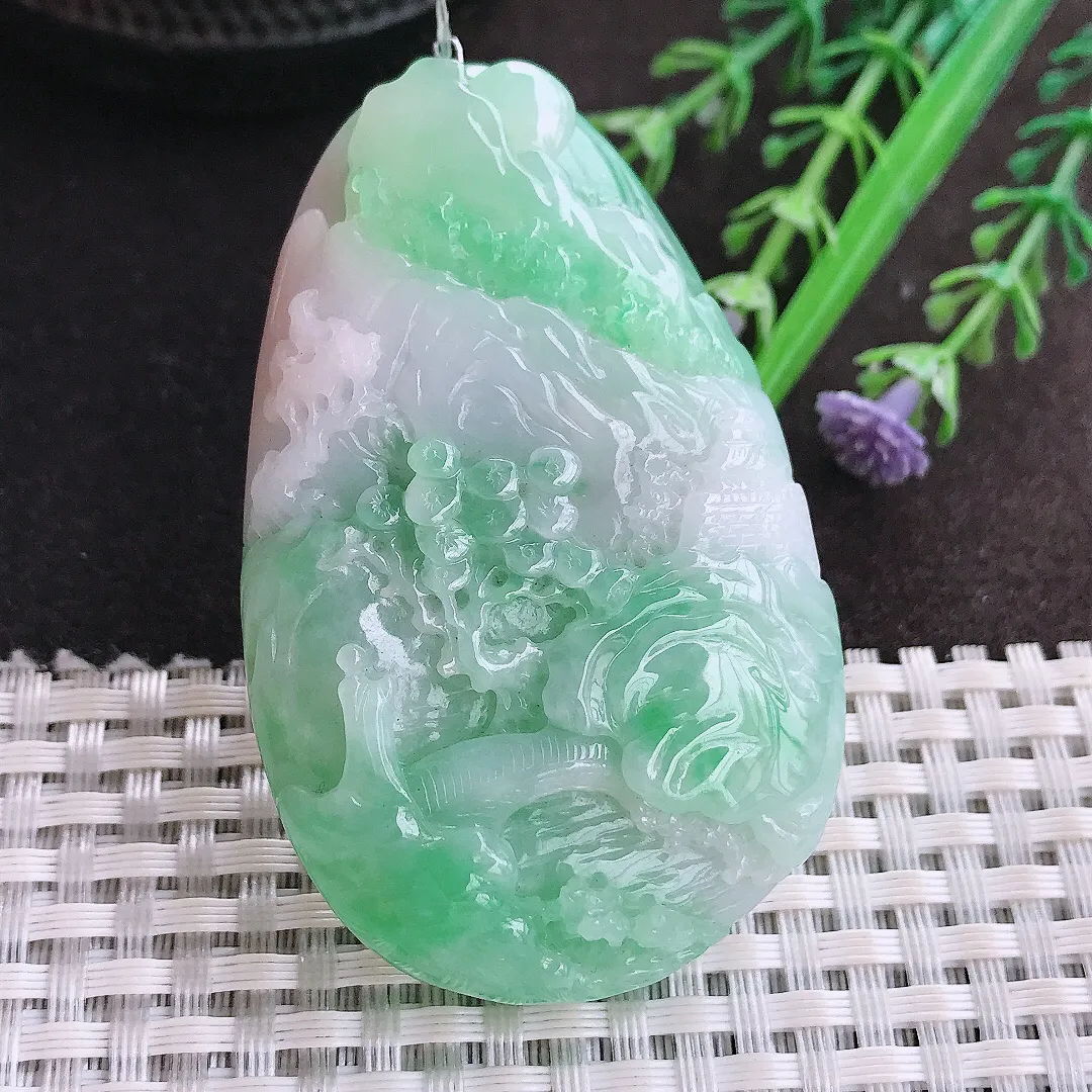 实拍A货翡翠62.5/39/12.5老坑精美温润飘绿山水牌吊坠翡翠玉牌挂件