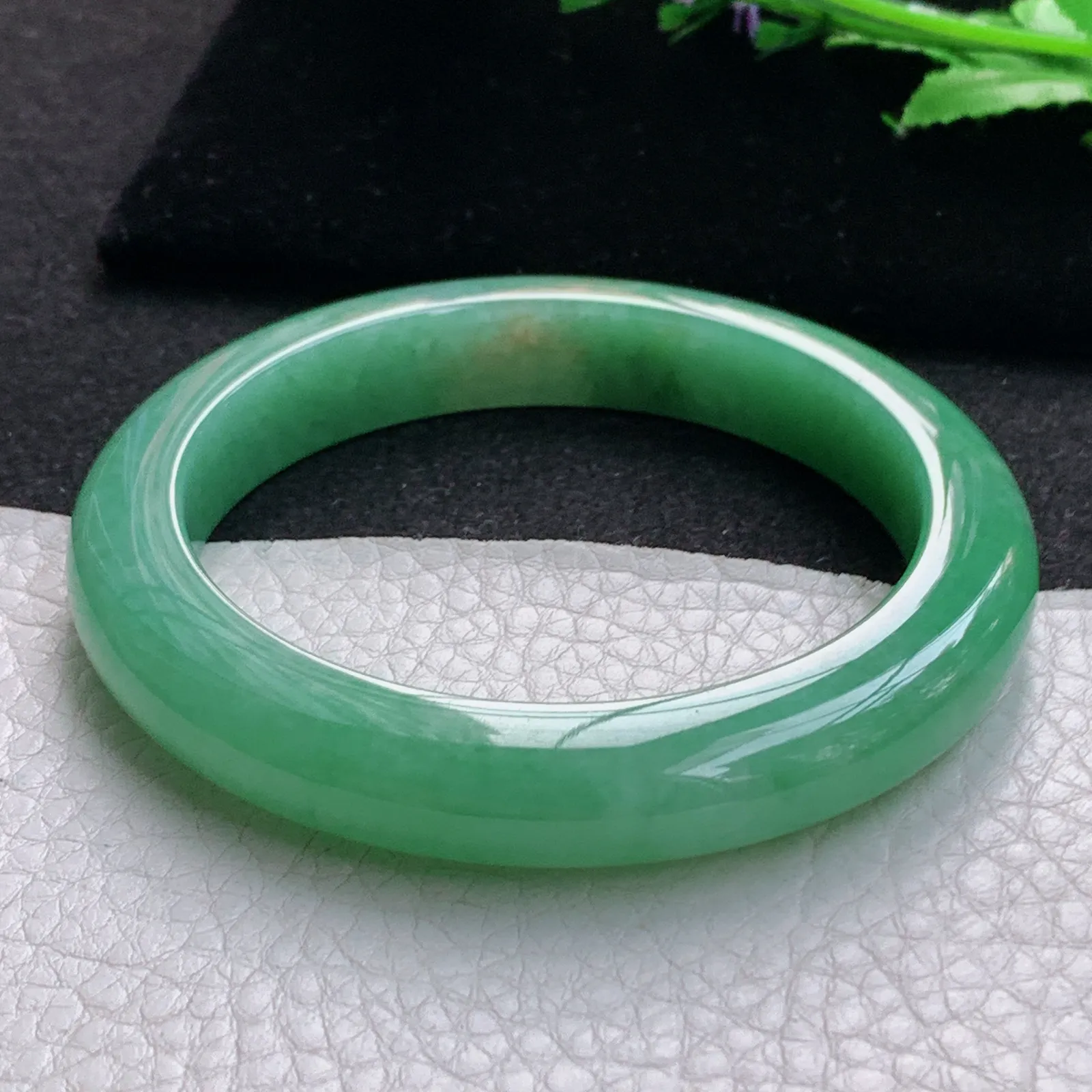 nr大圈口59.5*11*9.5平安镯 缅甸翡翠a货玉手镯胶感满绿宽边玉手环
