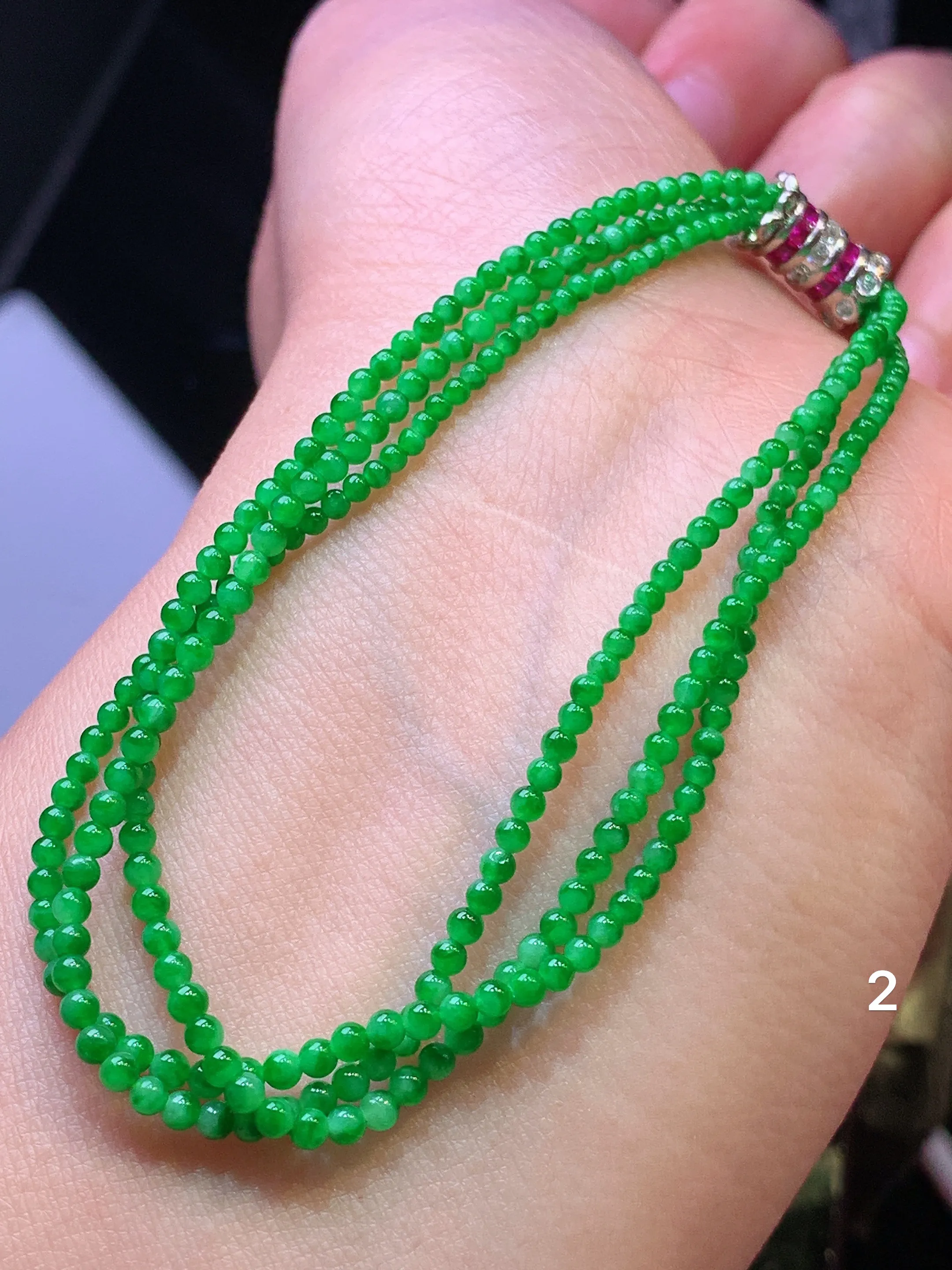 满绿小米珠手链 玉质细腻 色泽清新艳丽 整体尺寸2