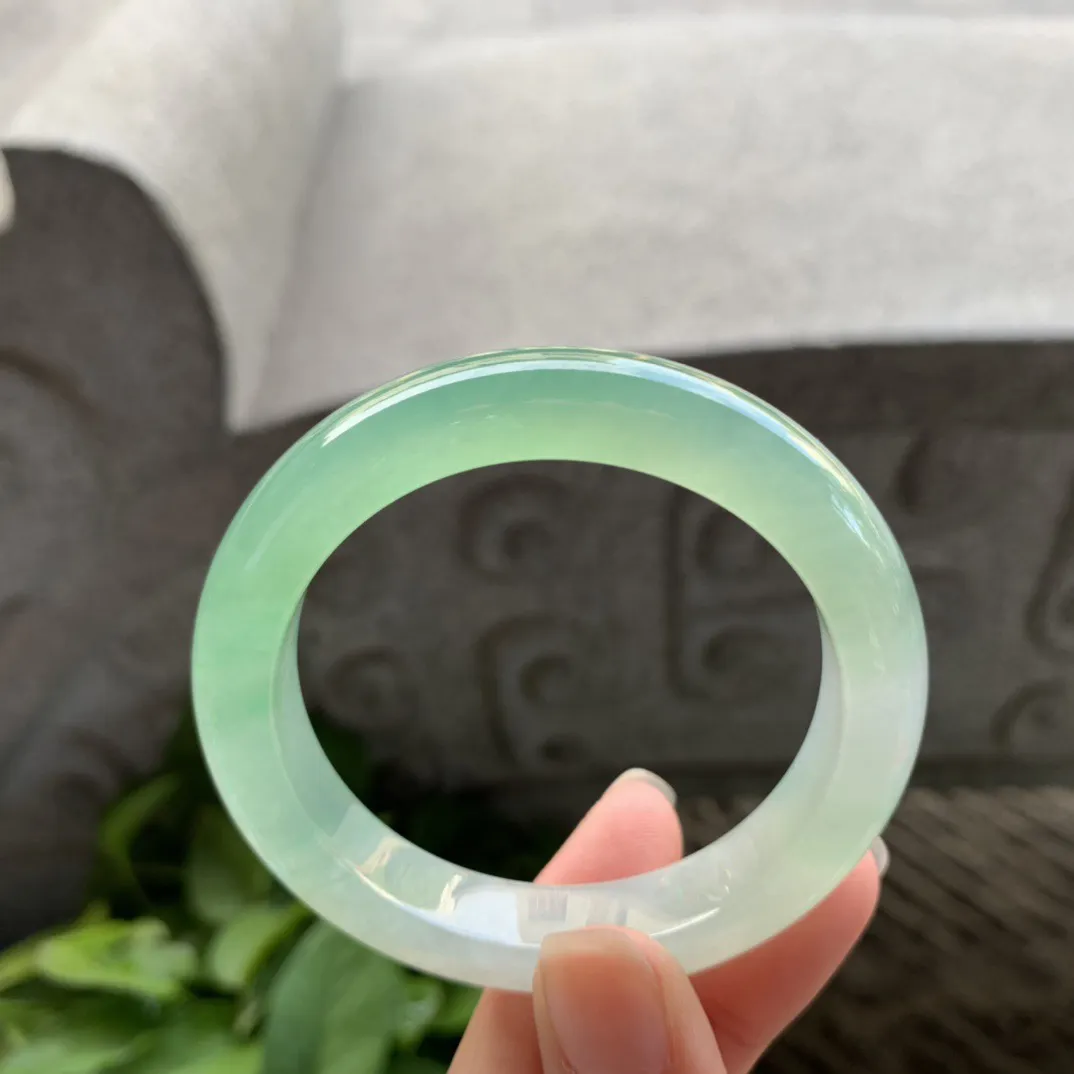 小圈口50.2-10.6-8.2 【冰种阳绿正圈手镯】正圈50 51可戴