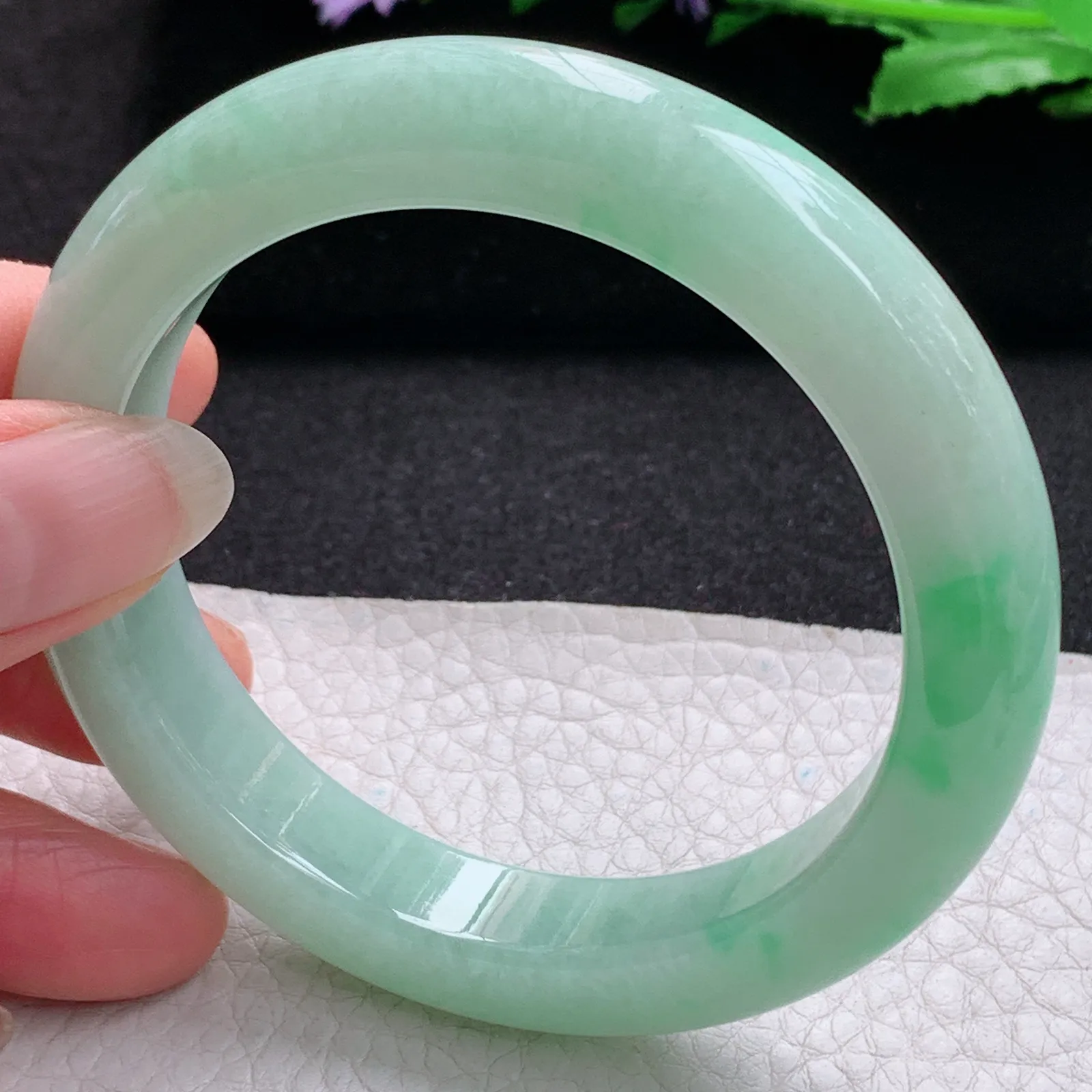 nr实拍58*12*9.6平安镯 缅甸翡翠a货玉手镯胶感飘绿宽边玉手环