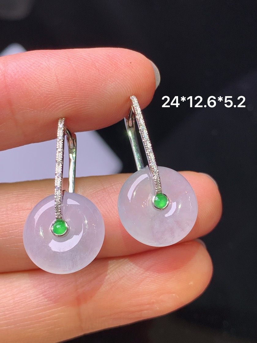 18k金钻镶嵌冰种平安扣耳坠 玉质细腻 色泽清新艳丽 整体尺寸24*12.6*5.2