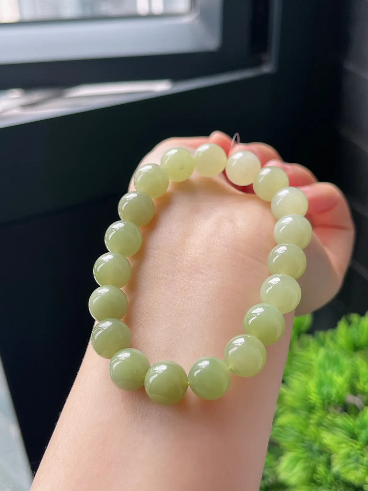 和田玉黄口渐变手串10mm