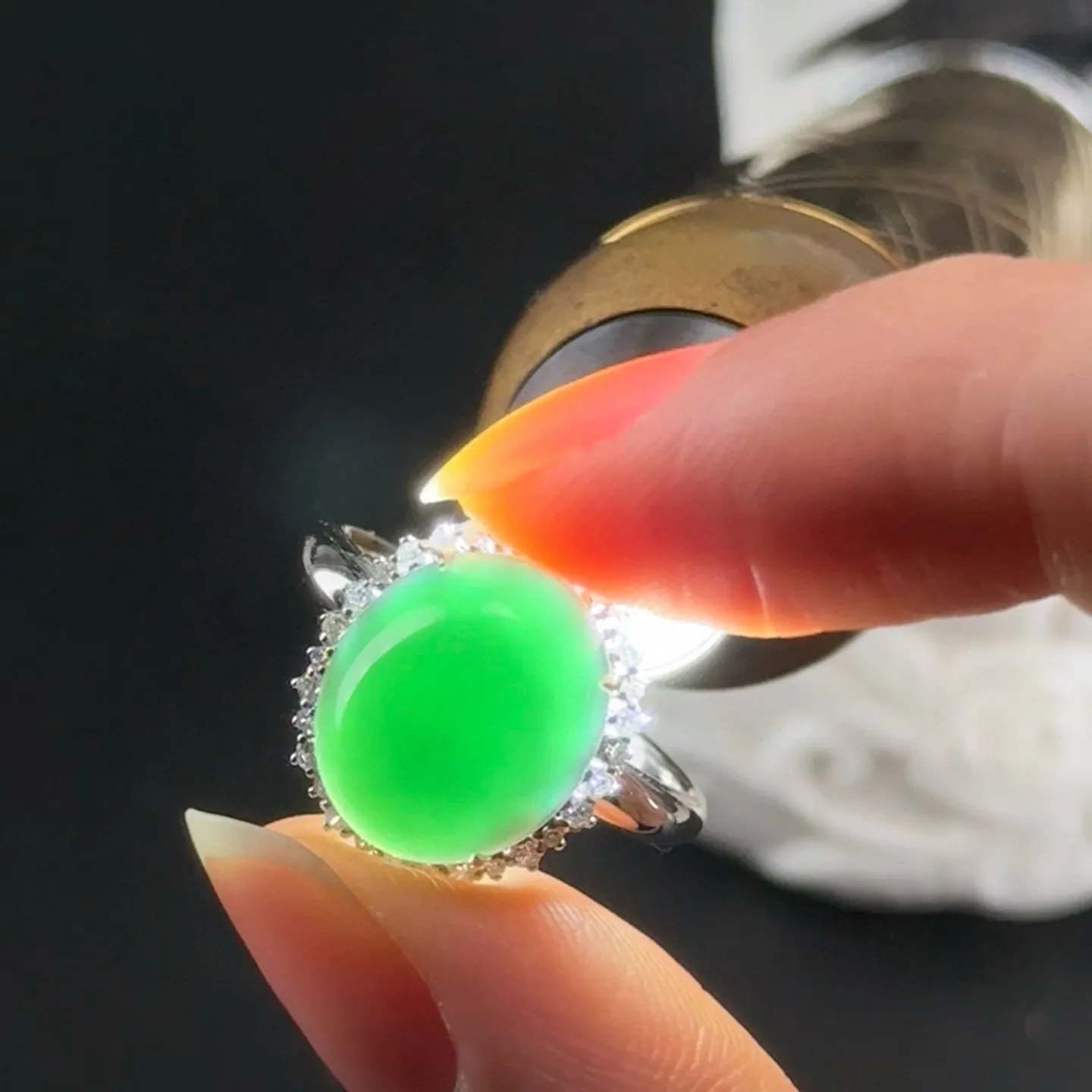 精品满钻豪镶墨翠蛋面女戒 种好色正 黑度极好 打灯通透 油性十足 尺寸12.8