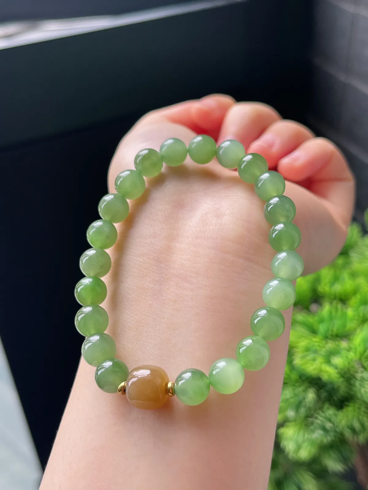 18K和田玉碧玉配隔珠手串8mm