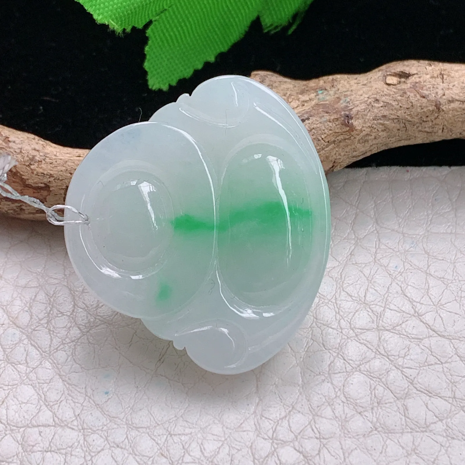 qxm实拍32*36*9.9缅甸翡翠精雕冰胶白底青佛公 开心佛玉吊坠 玉挂件