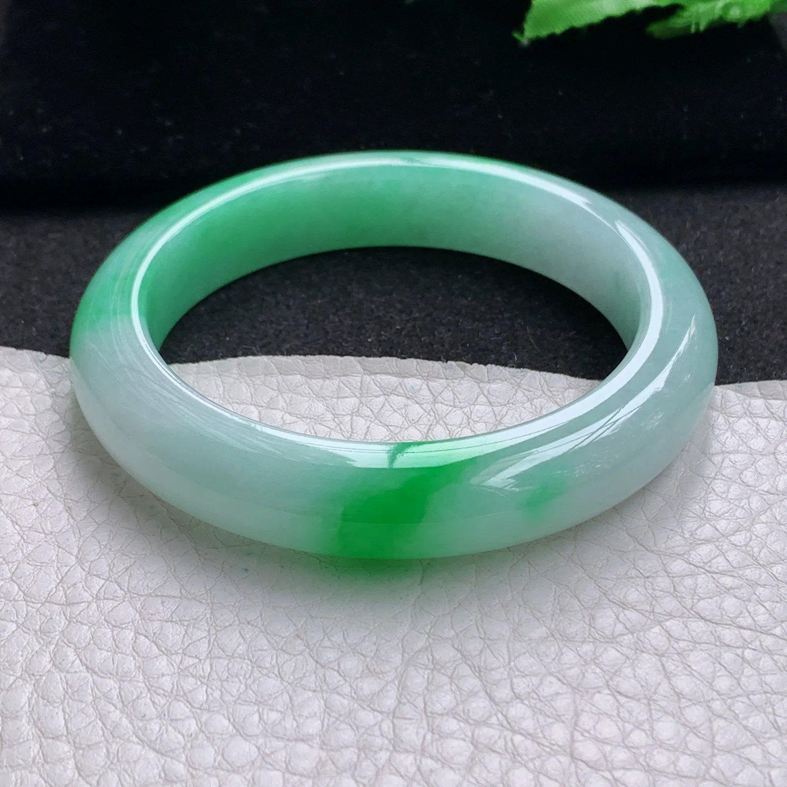 xo实拍55.5*12*9平安镯 缅甸翡翠a货玉手镯冰绿宽边玉手环