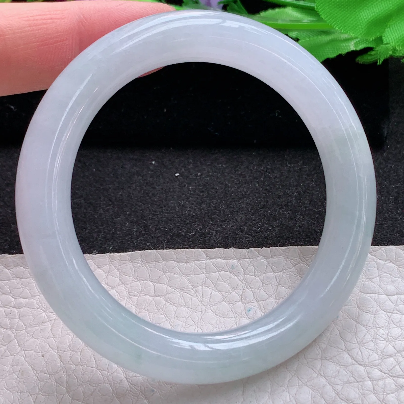 nr实拍54*10美人镯 缅甸翡翠a货玉手镯冰纯秀气圆条玉手环