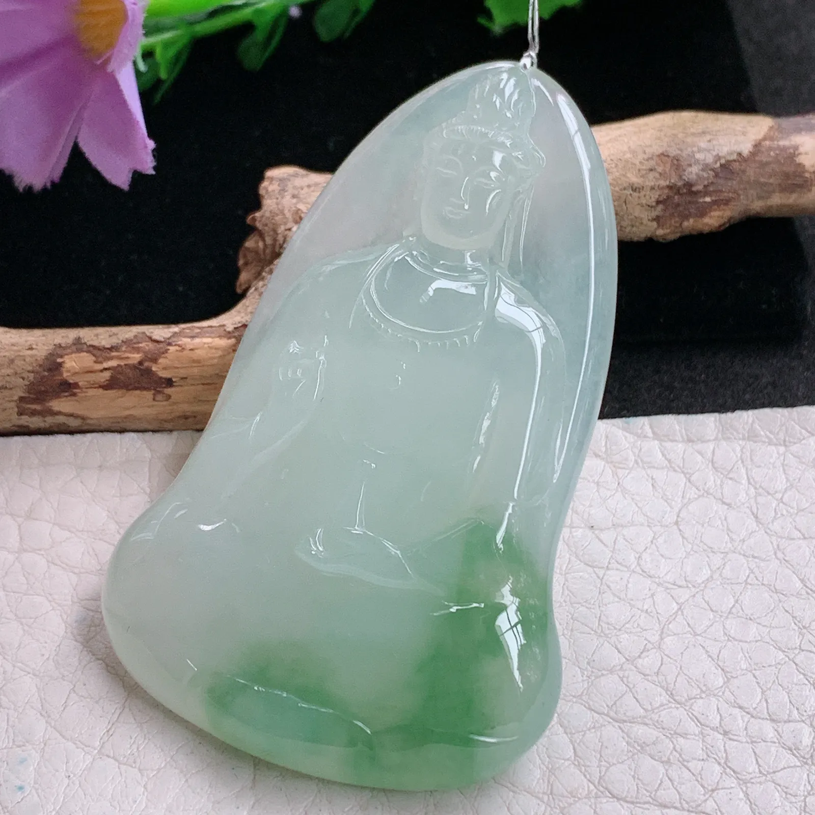 qxm实拍62*38.8*6.5缅甸翡翠精雕飘绿素衣观音 玉观音玉吊坠 玉挂件