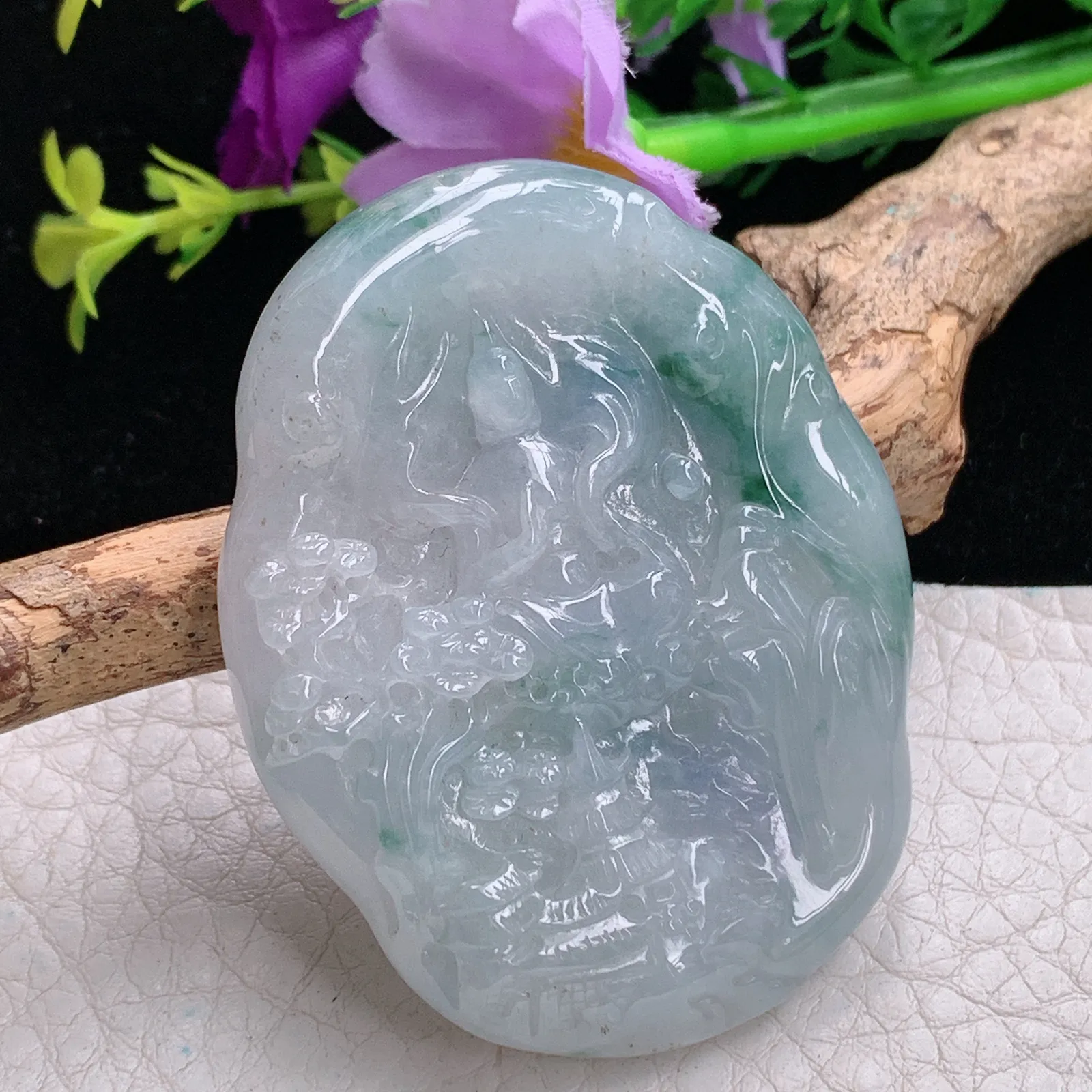 ws实拍52.5*41.8*7.7缅甸翡翠精雕清新飘花山水无相观音玉吊坠 玉挂件