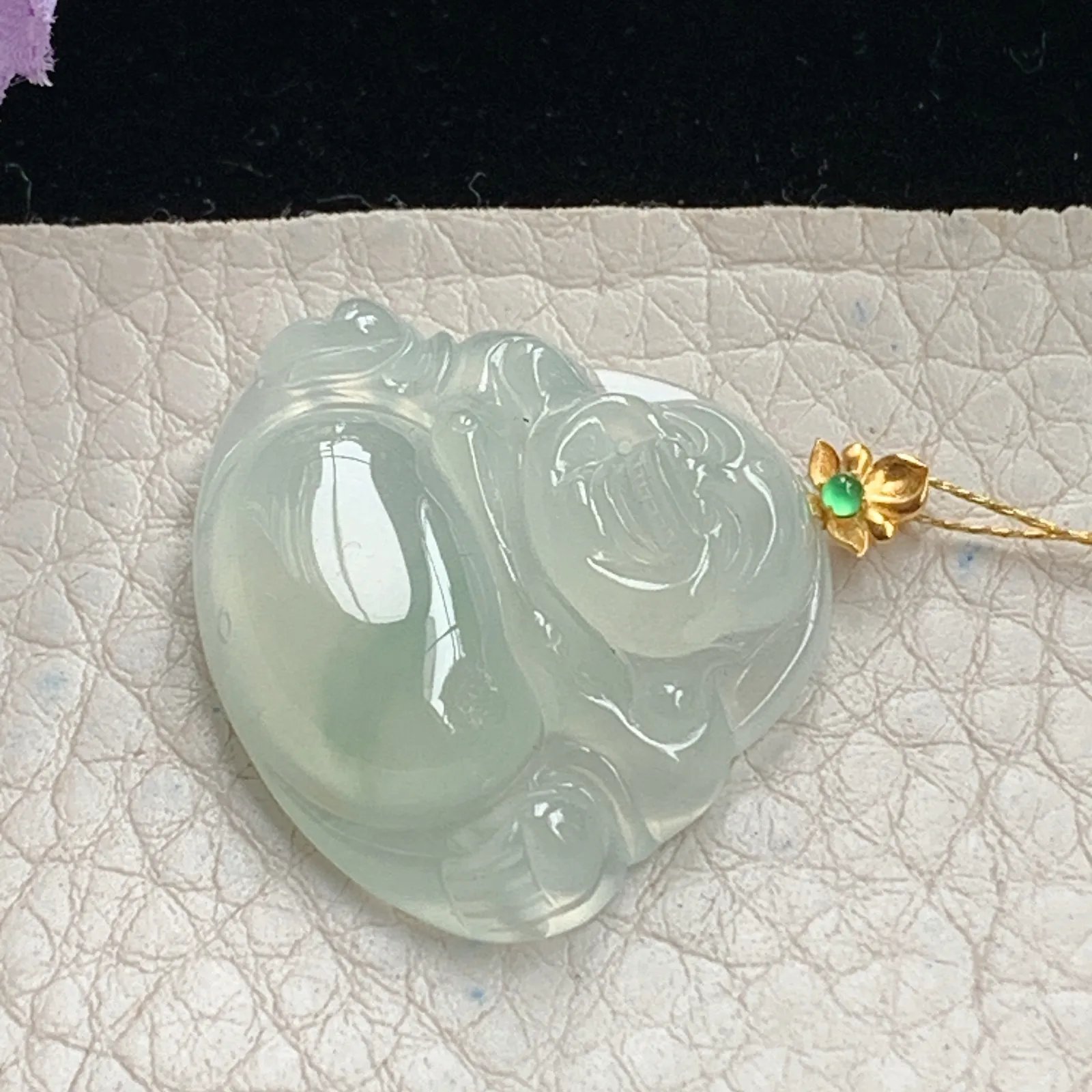 ws实拍24*28.5*6缅甸翡翠精雕冰种佛公 开心佛玉吊坠 玉挂件