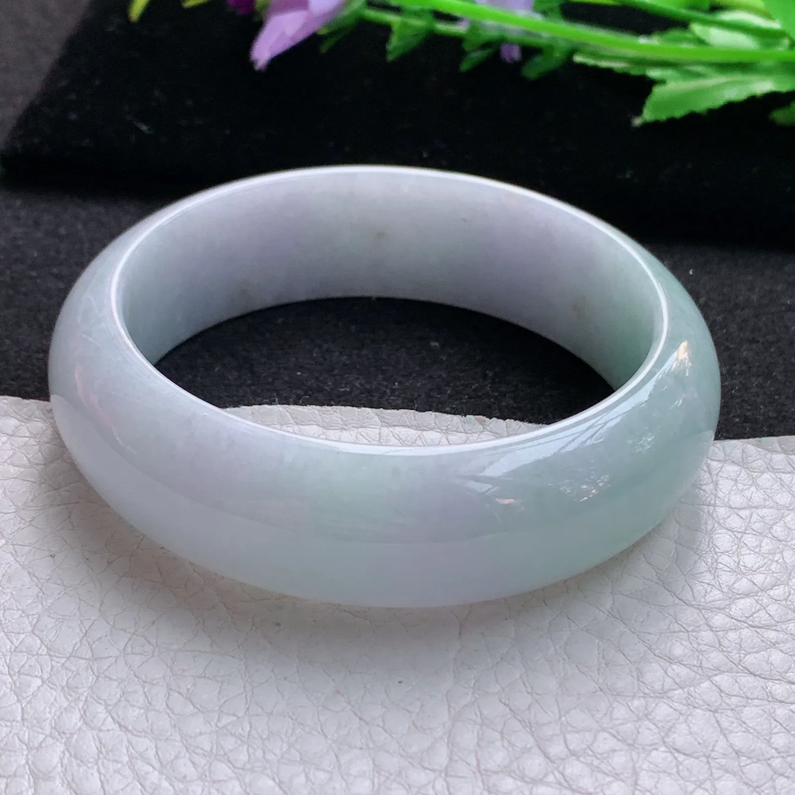 ee实拍58*18*8.2轮胎镯 缅甸翡翠a货玉手镯胶感飘绿宽边玉手环