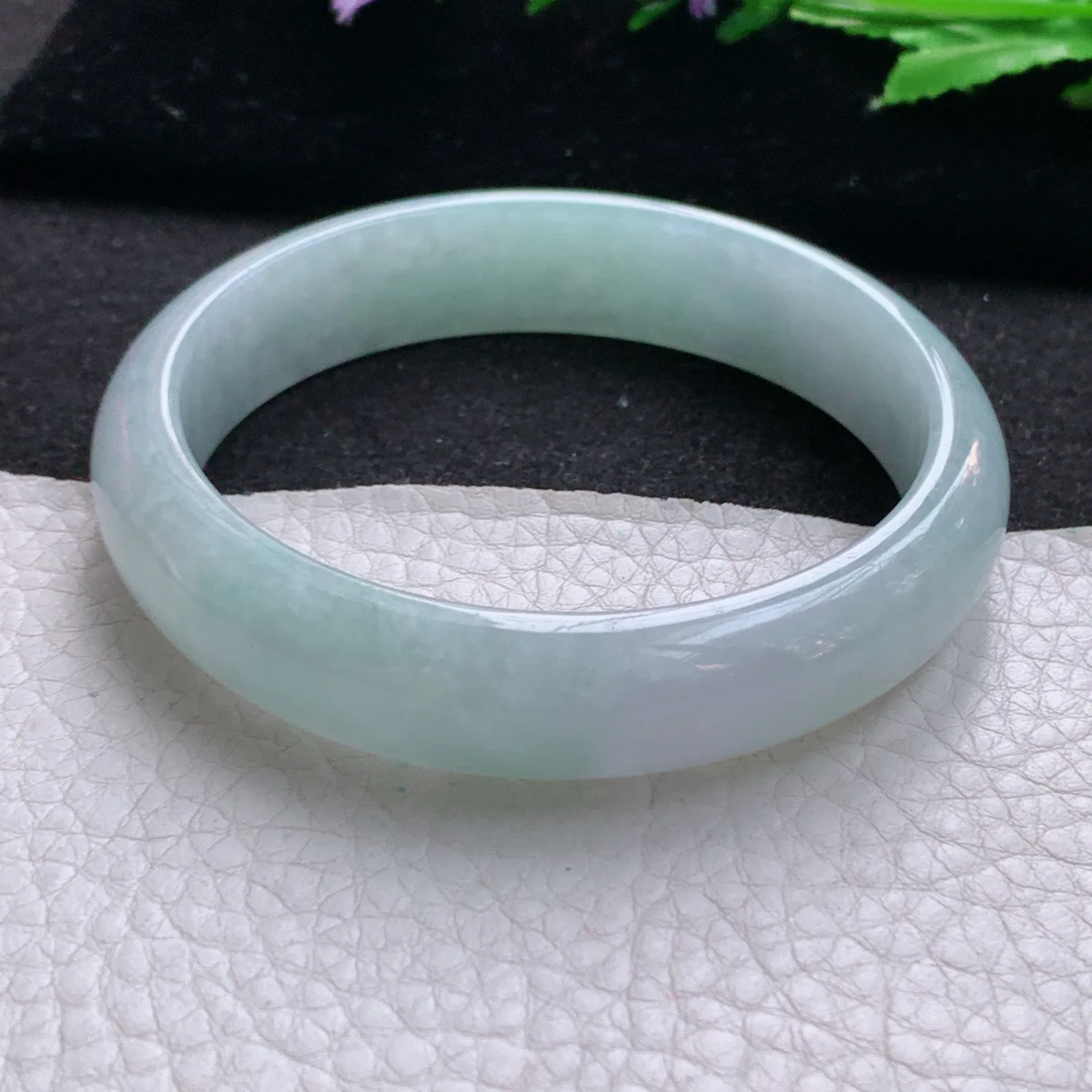 ee实拍59.5*13.5*7.3平安镯 缅甸翡翠a货玉手镯胶感浅绿宽边玉手环