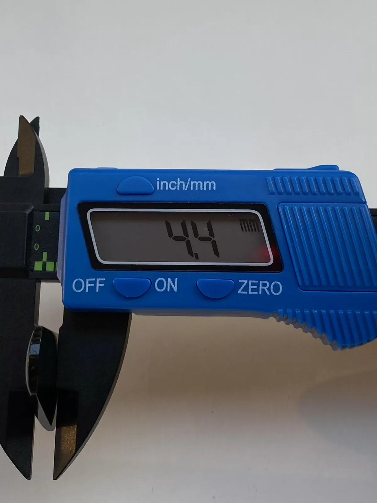 墨翠【平安无事牌】细腻干净、黑度好，性价比高，雕工精湛，打灯透绿.