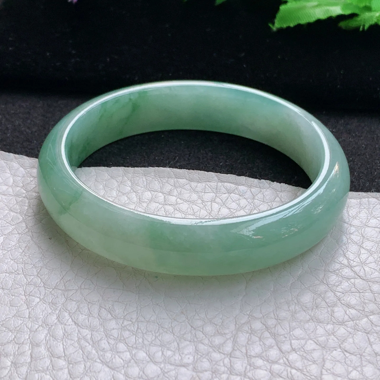 ss实拍55*51.5*12.8*7.3贵妃镯 缅甸翡翠a货玉手镯冰油飘花椭形宽边玉手环