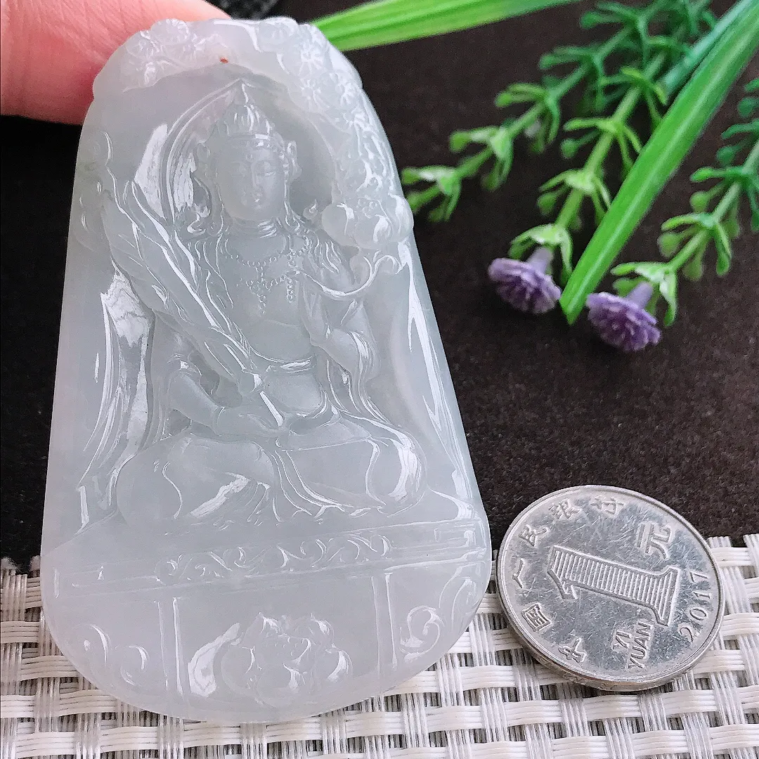 实拍A货翡翠73/45.9/5.6老坑冰润起胶白净虚空藏菩萨吊坠翡翠玉牌挂件