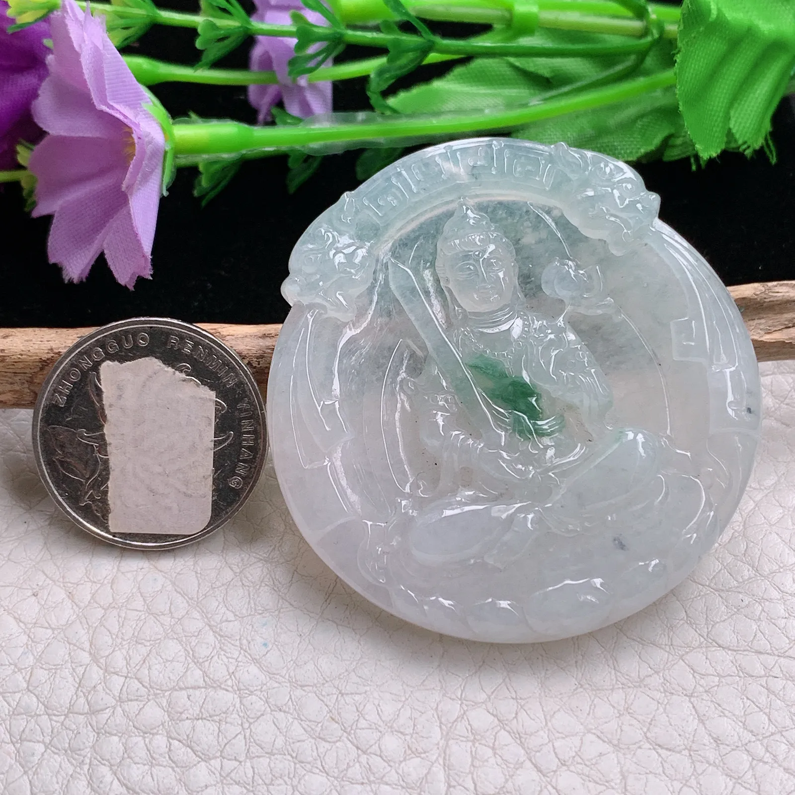 ws实拍53.5*51.5*6.5缅甸翡翠精雕清新飘花虚空藏菩萨 生肖守护神玉吊坠 玉挂件