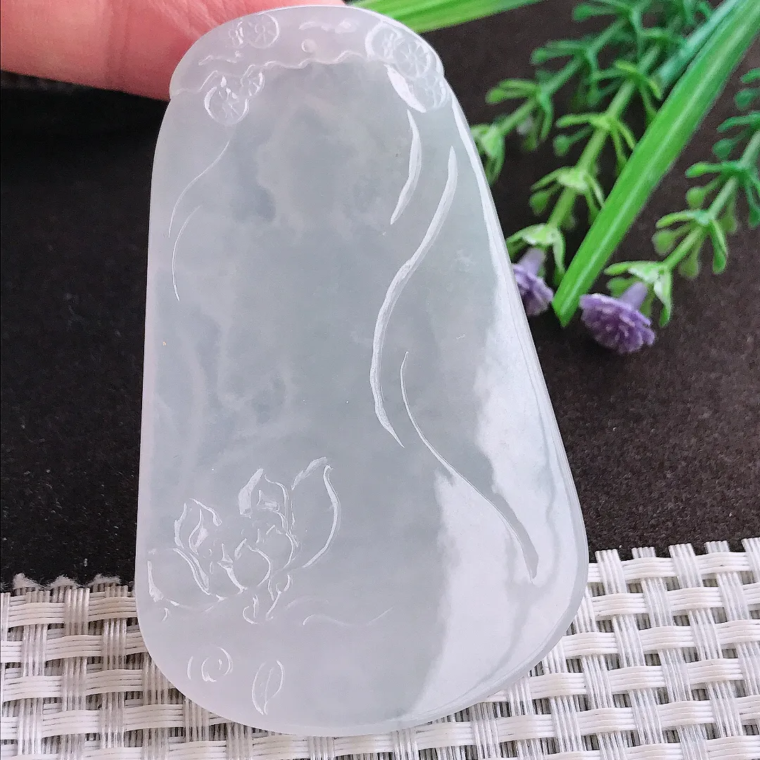 实拍A货翡翠73/45.9/5.6老坑冰润起胶白净虚空藏菩萨吊坠翡翠玉牌挂件