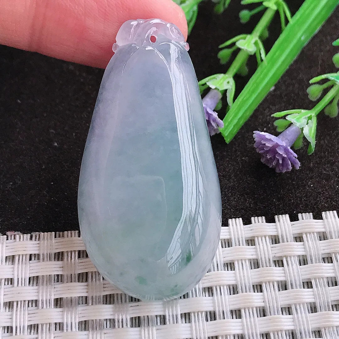 实拍A货翡翠46.4/23.8/9老坑冰胶果冻淡紫色福瓜吊坠翡翠玉牌挂件