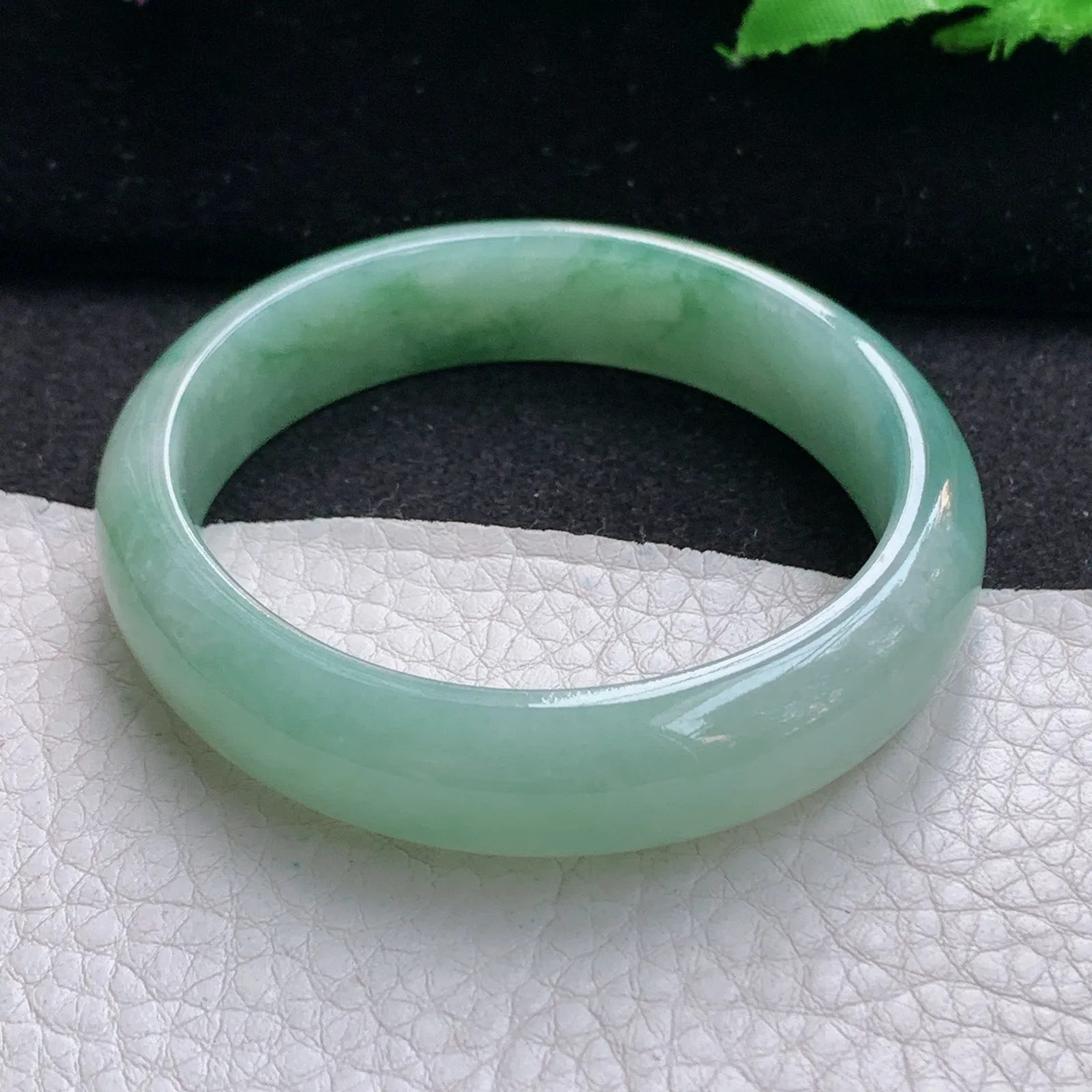 ss实拍55*51.5*12.8*7.3贵妃镯 缅甸翡翠a货玉手镯冰油飘花椭形宽边玉手环