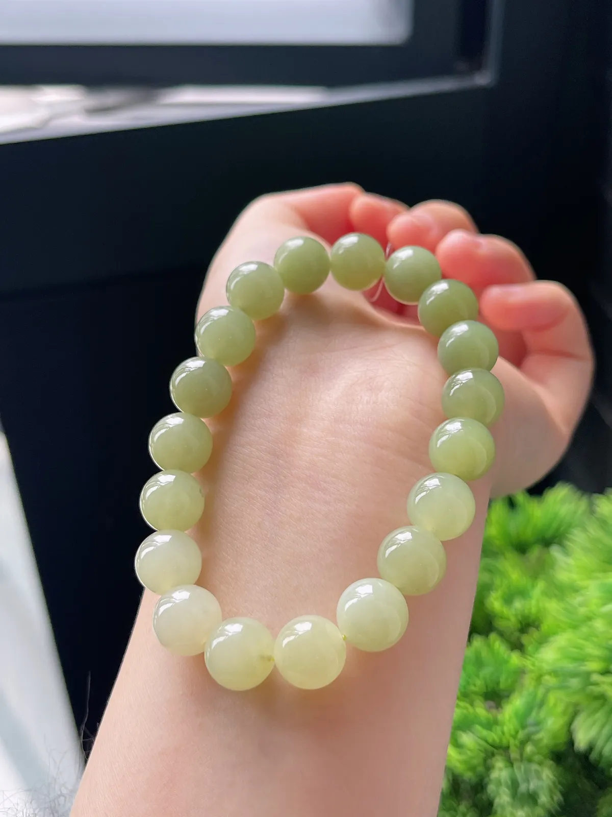 和田玉黄口渐变手串10mm