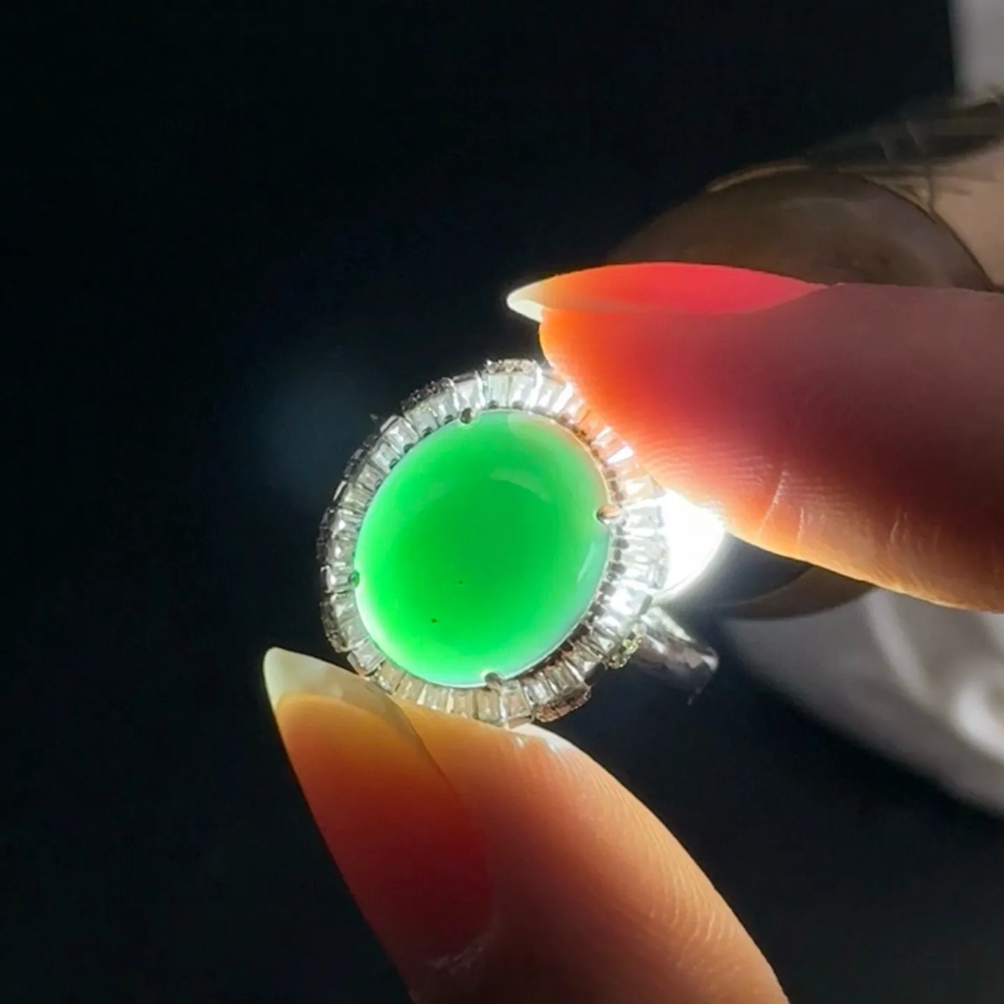 精品满钻豪镶墨翠蛋面女戒 种好色正 黑度极好 打灯通透 油性十足 尺寸13