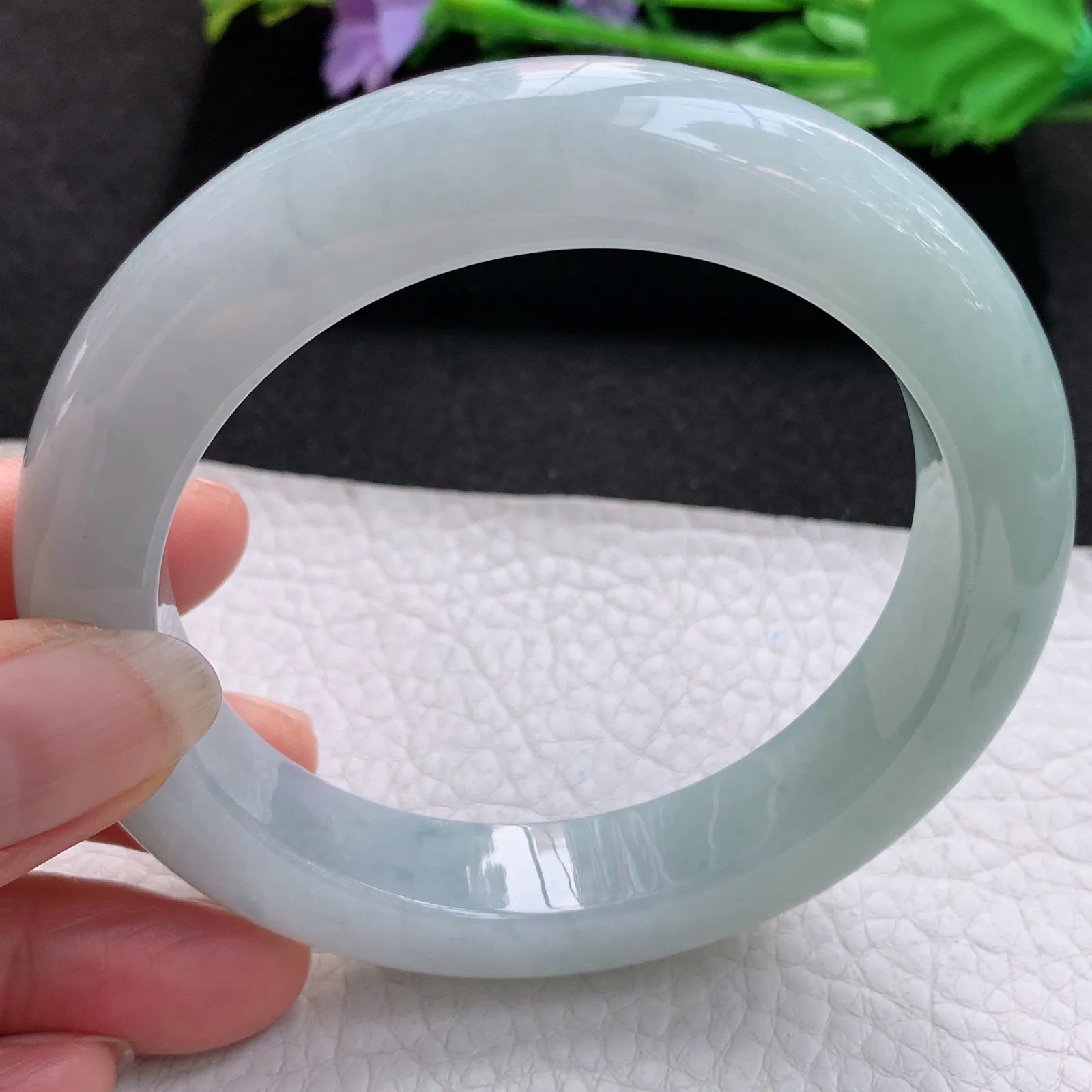 ay大圈口61*13*10.8平安镯 缅甸翡翠a货玉手镯浅绿厚装宽边玉手环