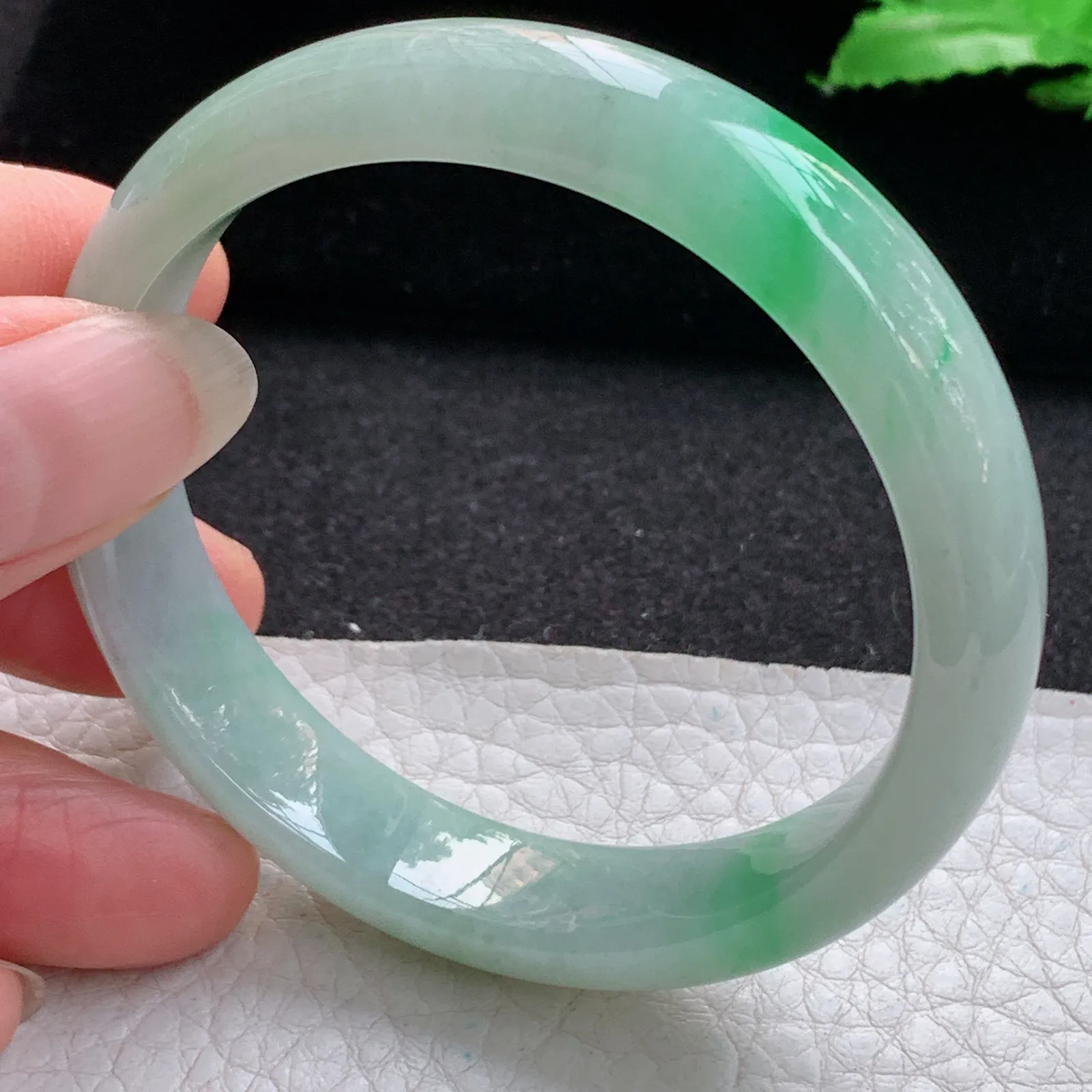 nr实拍54*12*7平安镯 缅甸翡翠a货玉手镯胶感飘绿秀气宽边玉手环